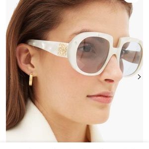 Excellent condition LOEWE sunglasses.
